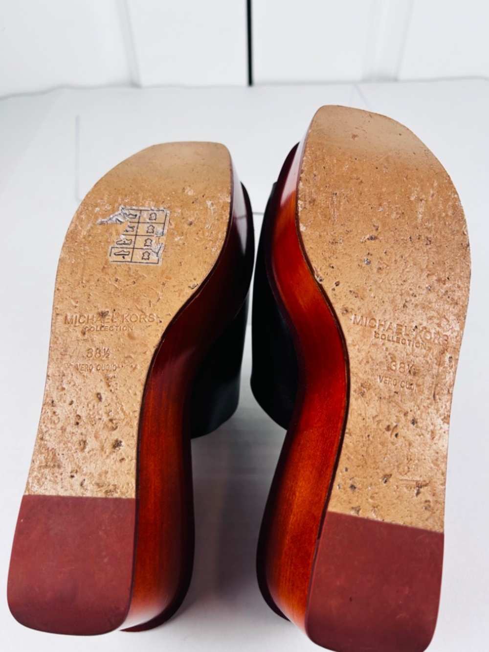 MICHAEL KORS Collection  Leather Wood Wedge Platform Mule Sandal Shoe 7.5 EUR 38 - Picture 13 of 15